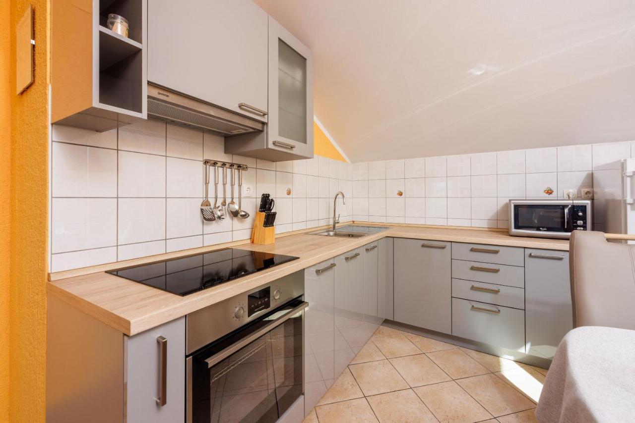 Apartment Davor Dramalj Exterior photo